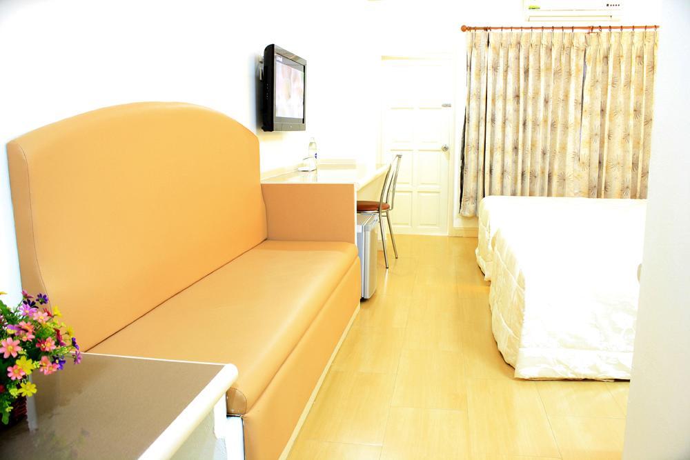 P.A. Ville Hotel Nakhon Sawan Exteriér fotografie