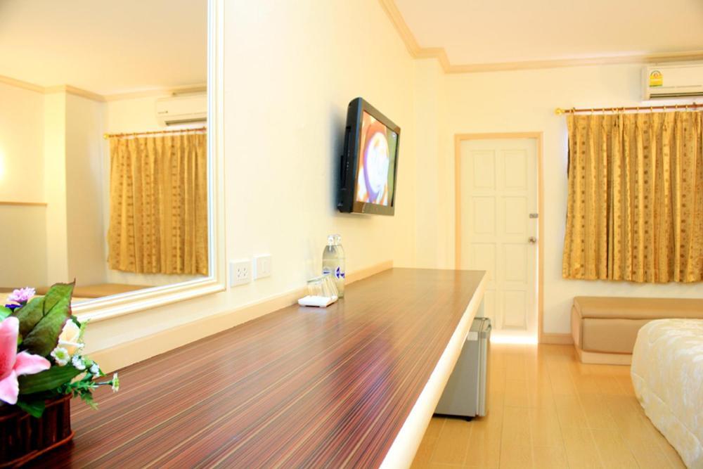 P.A. Ville Hotel Nakhon Sawan Exteriér fotografie