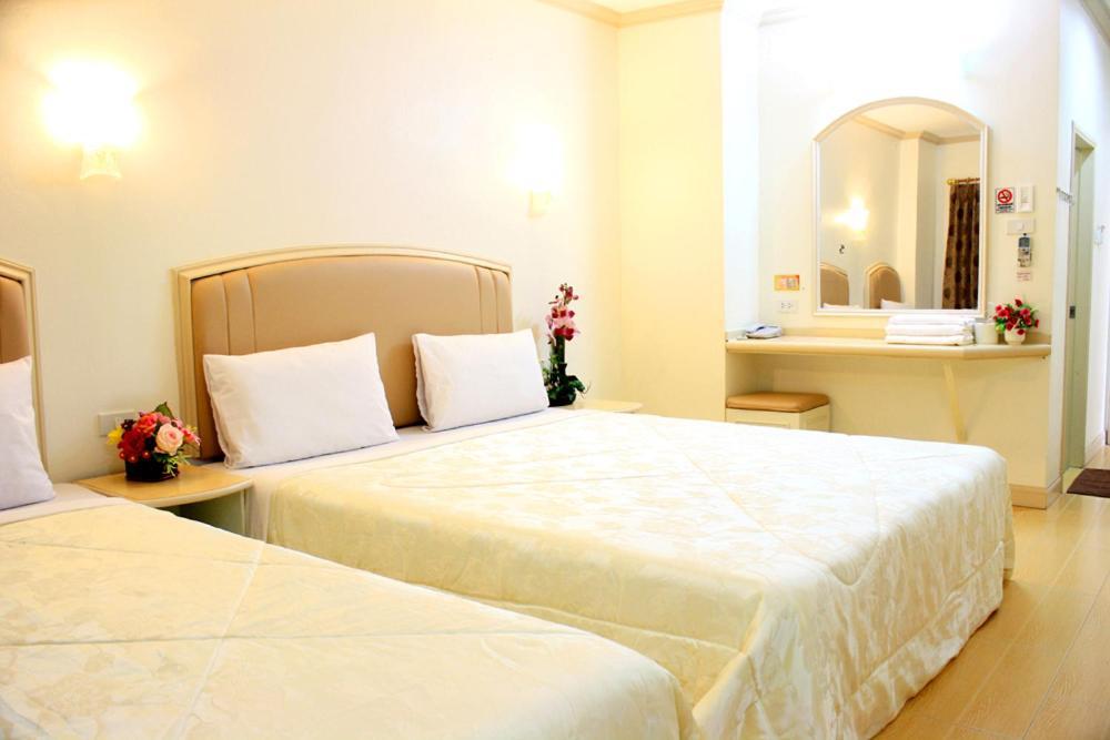 P.A. Ville Hotel Nakhon Sawan Exteriér fotografie