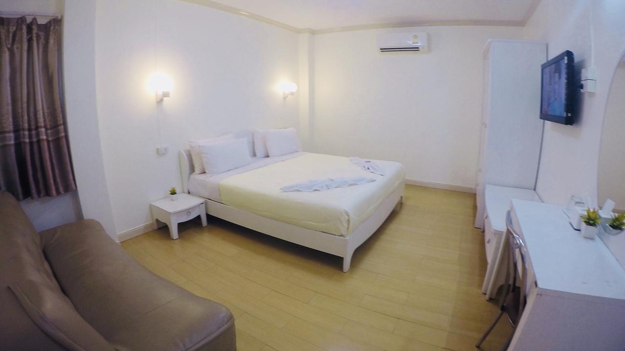 P.A. Ville Hotel Nakhon Sawan Exteriér fotografie